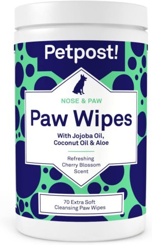 petpost paw wipes for dogs cleans and soothes itchy dog paws 70 ultra soft large cotton pads in coconut oil jojoba oil and aloe cleaner
